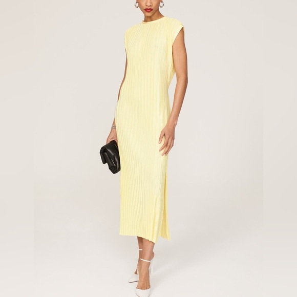 Elegant Atlein Collective Plisse Yellow Midi Dress size M - Picture 2 of 10